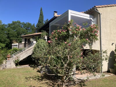 /international/fr/quillan-languedoc-roussillon-310108996530/?lang=th