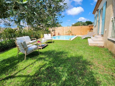 /international/fr/uzes-aquitaine-310104191220/
