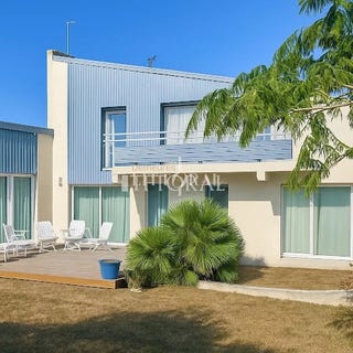 /international/fr/tregastel-brittany-310110285626/