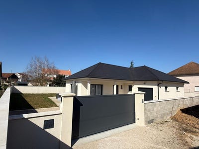 /international/fr/chalon-sur-saone-burgundy-310107941938/