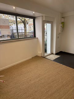 /international/fr/la-rochelle-franche-comte-310099621384/