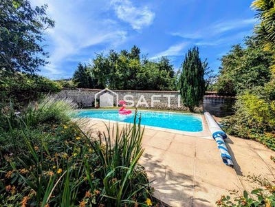 /international/fr/paray-le-monial-burgundy-310100498641/