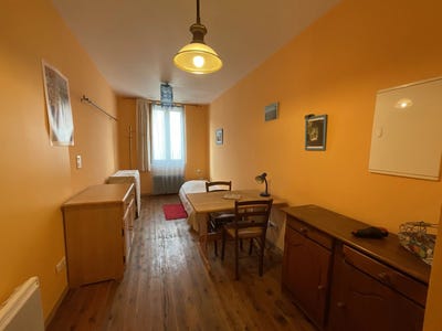 /international/fr/21-rue-des-anciens-combattants-realmont-midi-pyrenees-310102677838/
