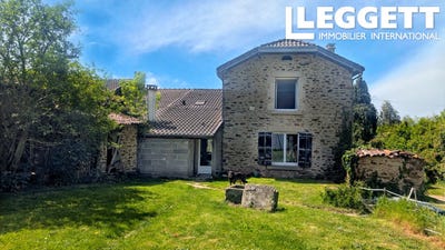 /international/fr/chalus-auvergne-310108036655/