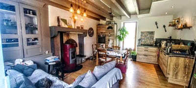 /international/fr/louroux-de-bouble-auvergne-310108865749/