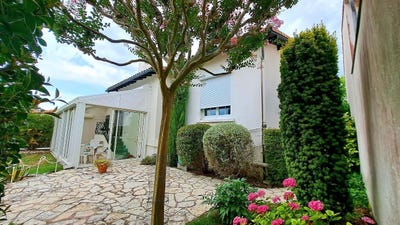 /international/fr/saint-georges-de-didonne-charente-310101284894/?lang=en