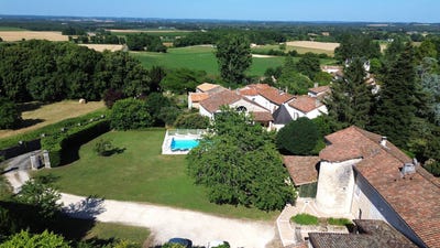 /international/fr/charras-charente-310107558165/