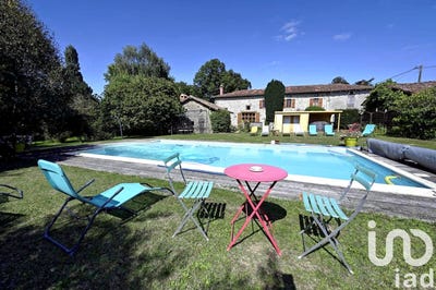 /international/fr/pressignac-charente-310099111221/