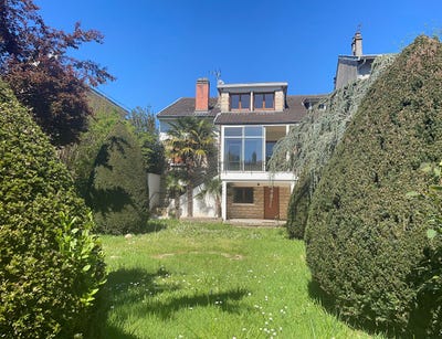 /international/fr/brive-la-gaillarde-limousin-310107578385/