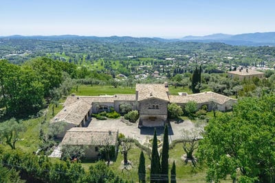 /international/fr/chateauneuf-grasse-hh-13257546-chateauneuf-grasse-provence-alpes-cote-d-azur-310100953259/