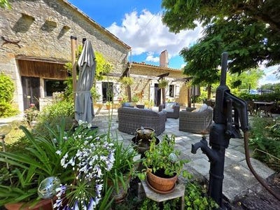 /international/fr/thenac-brittany-310101390894/?lang=zh-tw