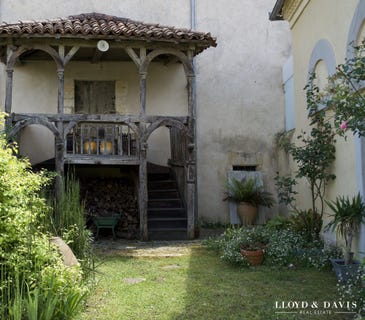 /international/fr/saint-sever-charente-310102110596/