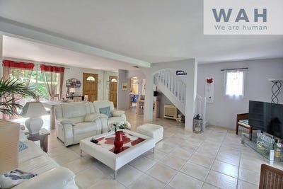 /international/fr/saint-martin-de-londres-languedoc-roussillon-310105912497/