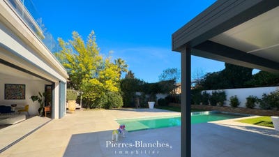 /international/fr/montpellier-languedoc-roussillon-310106780714/