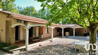 /international/fr/saint-maximin-la-sainte-baume-provence-alpes-cote-d-azur-310101564244/?lang=pt