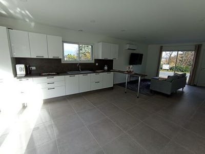 /international/fr/creuzier-le-vieux-auvergne-310103644190/