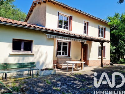 /international/fr/loupiac-auvergne-310099808043/