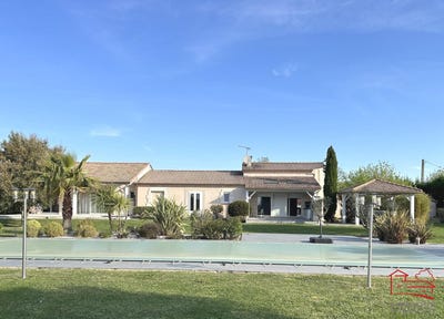 /international/fr/laroque-timbaut-aquitaine-310097848658/?lang=zh-cn