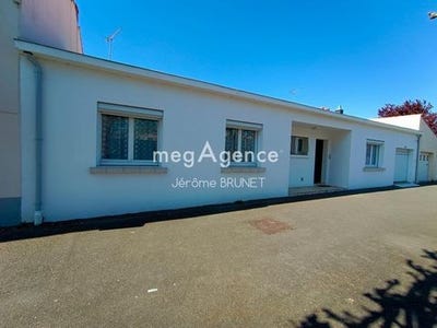 /international/fr/lucon-pays-de-la-loire-310107190453/