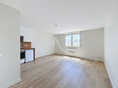 /international/fr/angers-pays-de-la-loire-310108758282/
