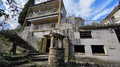 /international/fr/la-trinite-la-basse-normandie-310106715944/