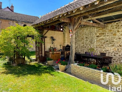 /international/fr/villeneuve-la-guyard-burgundy-310099611371/