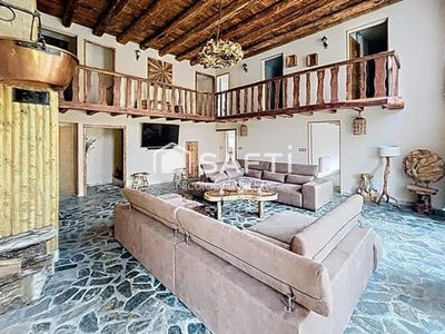 /international/fr/le-pompidou-languedoc-roussillon-310105341189/
