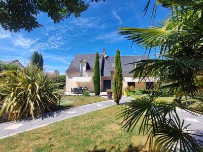 /international/fr/amboise-centre-val-de-loire-310108973542/?lang=th