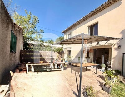/international/fr/meynes-languedoc-roussillon-310107430523/