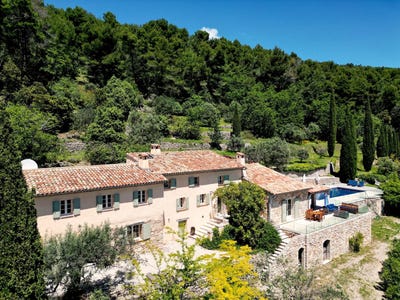 /international/fr/seillans-hh-15403589-seillans-provence-alpes-cote-d-azur-310100957966/?lang=id