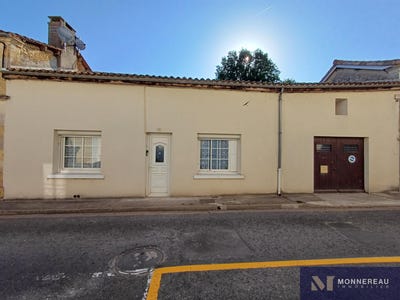 /international/fr/baignes-sainte-radegonde-charente-310100608869/