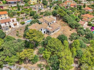 /international/fr/beausoleil-provence-alpes-cote-d-azur-310096673638/