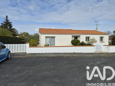 /international/fr/nesmy-pays-de-la-loire-310106393028/