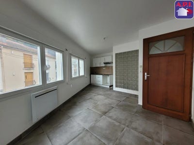 /international/fr/lavelanet-midi-pyrenees-310103539716/