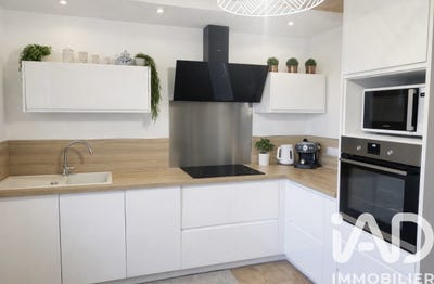 /international/fr/saint-hilaire-de-la-cote-rhone-310104830770/