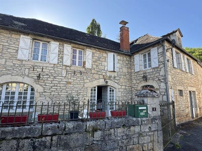 /international/fr/sarrazac-midi-pyrenees-310107709821/