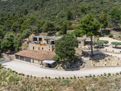 /international/fr/lourmarin-provence-alpes-cote-d-azur-310100237938/
