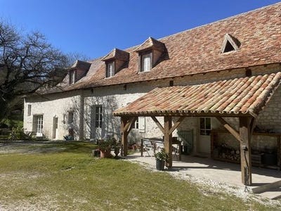 /international/fr/castillonnes-aquitaine-120098603487/