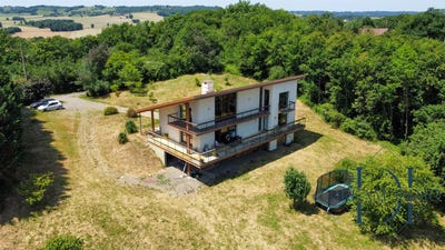 /international/fr/aire-sur-l-adour-aquitaine-310100460091/