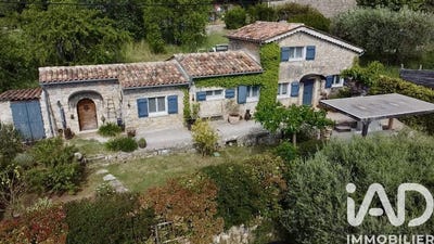 /international/fr/fayence-provence-alpes-cote-d-azur-310108865777/