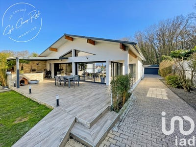 /international/fr/claye-souilly-ile-de-france-310097899753/