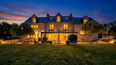 /international/fr/jugon-les-lacs-brittany-310109605355/