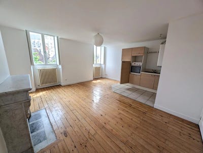 /international/fr/bourges-centre-val-de-loire-310108314563/