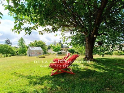 /international/fr/la-couture-boussey-upper-normandy-310101111184/?lang=zh-tw
