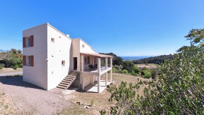 /international/fr/cesseras-languedoc-roussillon-310106595081/