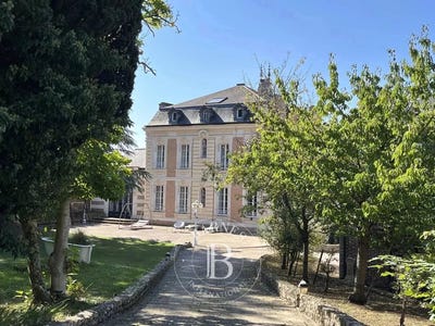 /international/fr/orbec-burgundy-310107709334/