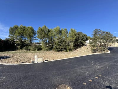 /international/fr/saint-bauzille-de-montmel-languedoc-roussillon-310105212767/
