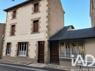 /international/fr/saint-nectaire-auvergne-310106709747/