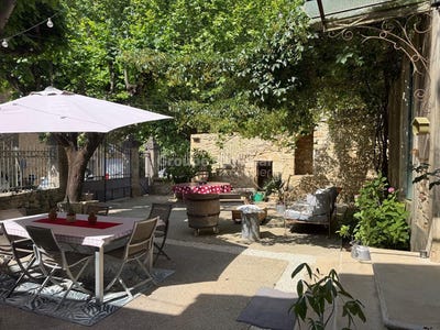/international/fr/goudargues-languedoc-roussillon-310105831997/