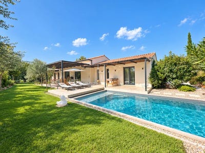 /international/fr/paradou-provence-alpes-cote-d-azur-310110157712/